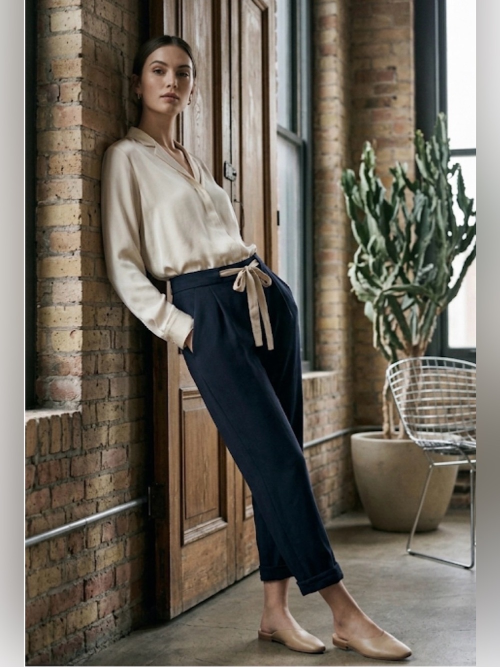 Wilfred Allant Pant in navy blue Size 6 Office wear business casual